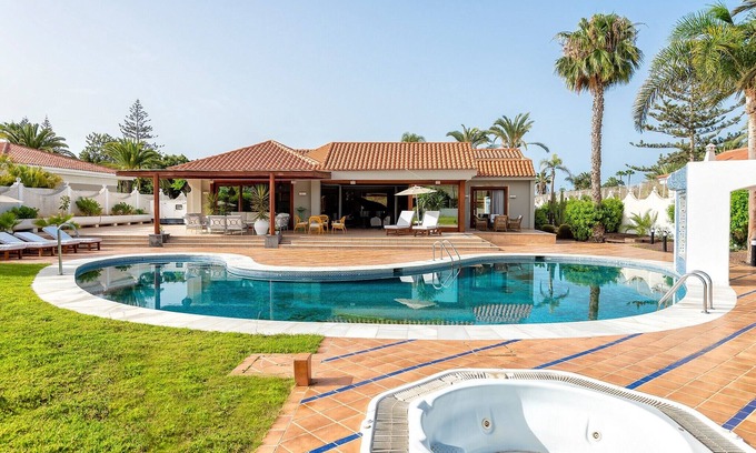 Campo Internacional Maspalomas Ski Chalet | Bungalow in Maspalomas near Golf & Beach