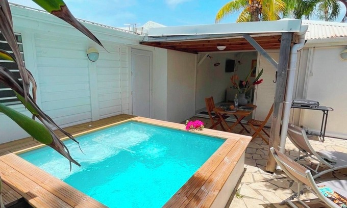 Grande-Terre Villa | Bungalow à Saint François G007 - 1 chambre piscine