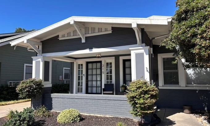 Lodi House | Bungalow 215 - Enchanting Craftsman - 2 B/2 BA - Game Room + Patio