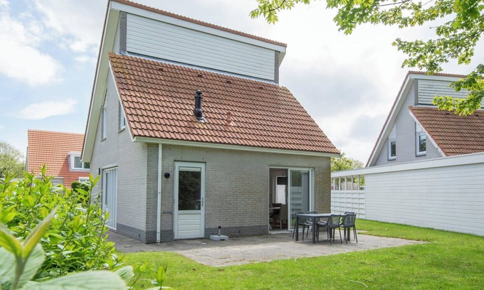 Scharendijke Cottage | Bungalow for 4 persons