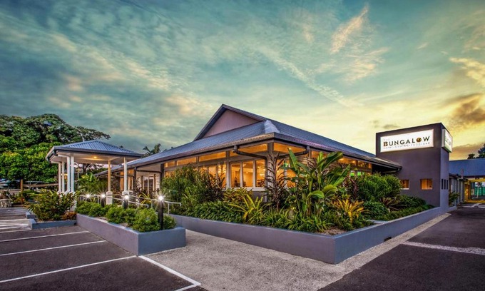 Bungalow Hotel | Bungalow Hotel
