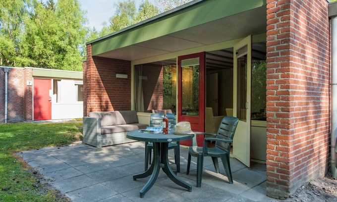 Arcen House | Bungalow in Netherlands with Bubble Bath