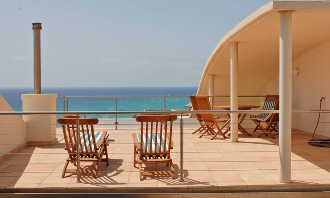 Bahia Calma Villa | Bungalow, private pool and fiber optic internet, close to the sea, sheltered patio.