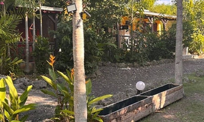 Les Mangles House | Bungalows in Guadeloupe VÈPÉLÈ