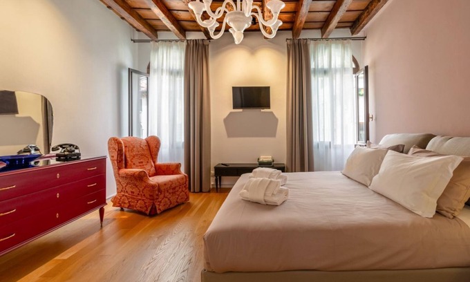 Treviso Apartment | Buranelli33@Riverside