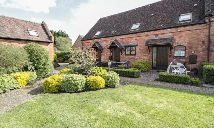 Ardens Grafton House | Burford Cottage