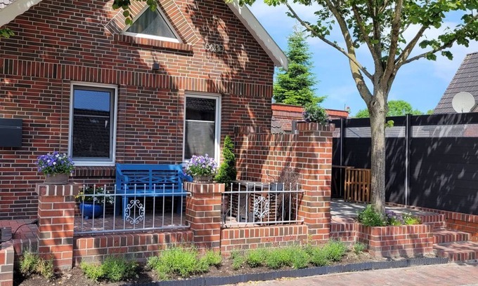 Krummhoern Apartment | Burghaus 3 - Beautiful 1-room apartment in a rural location!