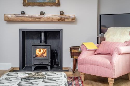 Crieff House | Burnside - gorgeous romantic cottage for 2