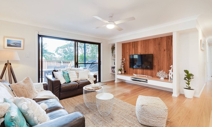 Burrill Lake House | Burrill Lake - Self Contained Guest Suite - Rear Access to Beach