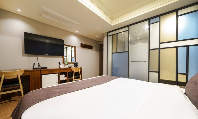 Saha Hotel | Busan Goejeong Lala