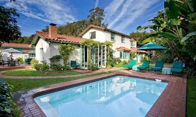 Montecito House | BUTTERFLY BEACH HOUSE.3MIN WALK TO BUTTERFLY BEACH & VILLAGE,8 MIN BILTMORE