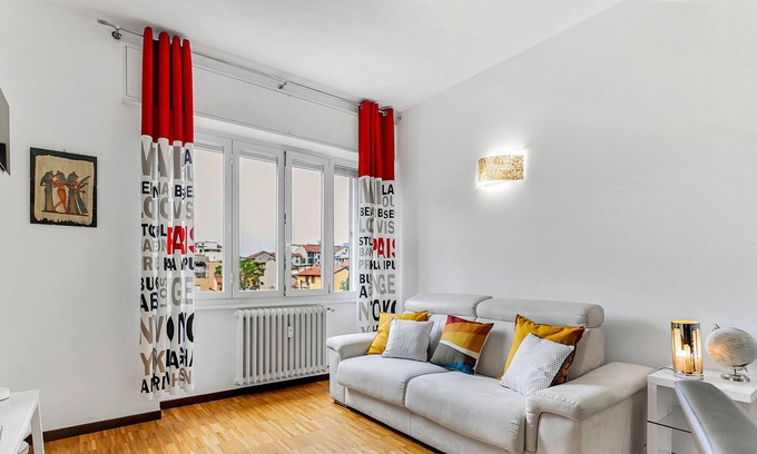 Simonetta Apartment | Buzzi Apartment - Short Rentals Italy