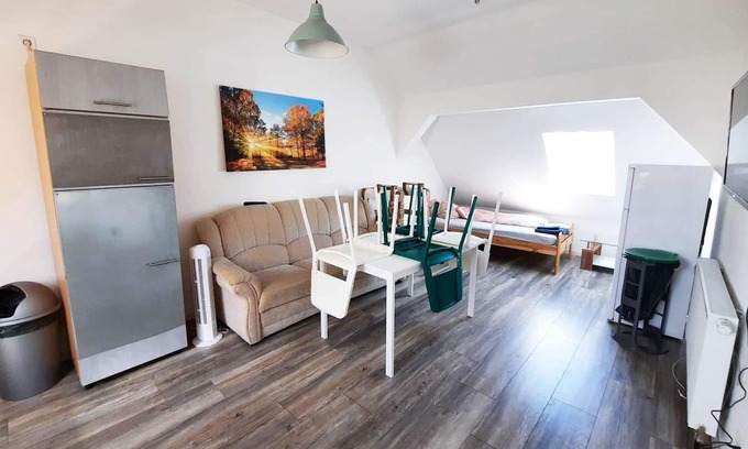 Nuertingen Apartment | Bw13b 3 Zimmer Monteurwohnung in Nürtingen Zentrum mit Gratis W-lan
