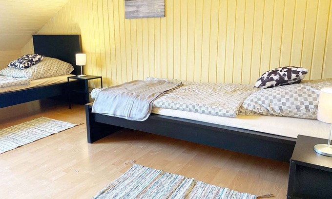 Feldstetten Apartment | BW28 4 room holiday apartment in Laichingen-Feldstetten with WiFi and TV