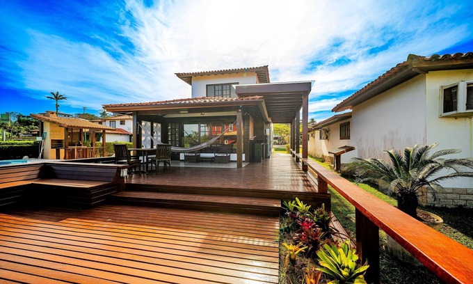 Cem Bracas House | Bz60 House in a condominium right on the sand