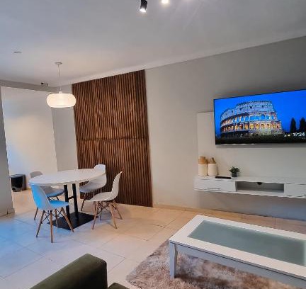 San Juan Apartment | Cómodo departamento con jardín sobre Avenida Libertador