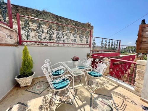 Old Town Apartment | C.1 Elia Old Town