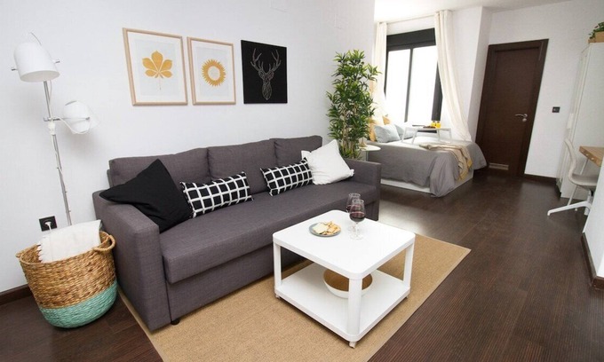 San Felipe Neri Apartment | C77 · Romantic Studio in the Center with terrace