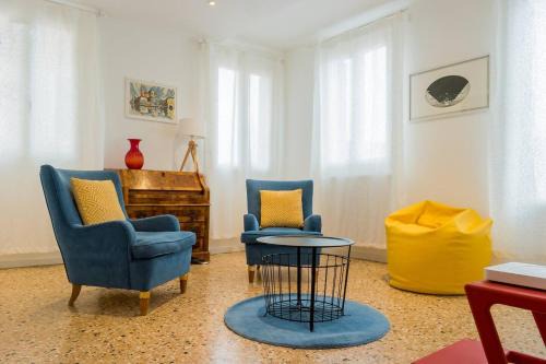 Santa Croce Apartment | Ca' Dandolo by Venicevillas