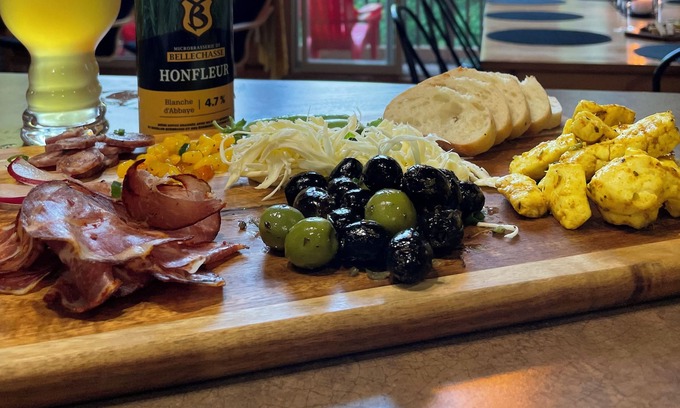 Notre-Dame-Auxiliatrice-de-Buckland Ski Chalet | Vrbo Property