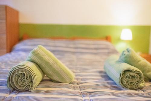 Playa Bonita Ski Chalet | Cabaña del Cruce3 BRC Pet friendly easy beach access