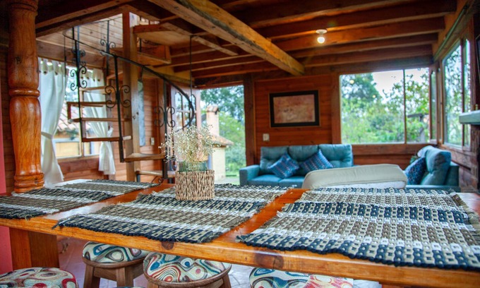 Villa de Leyva Cottage | Cabaña de madera Ojo de Agua