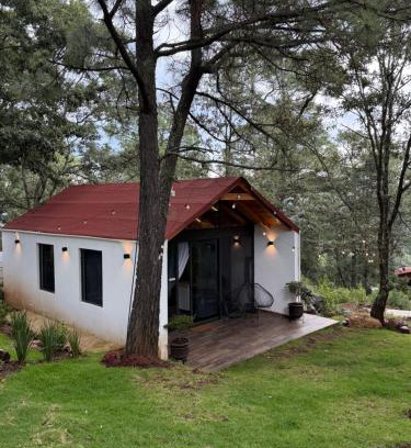 Mazamitla Ski Chalet | Cabaña Romántica con Tina para Parejas