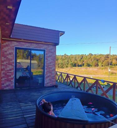 Puerto Montt House | cabaña vista al volcán con opción a tinaja