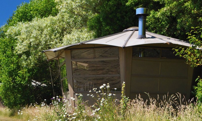 Llantwit Major Cottage | CABAN DYLLAS, romantic, character holiday cottage in Llantwit Major