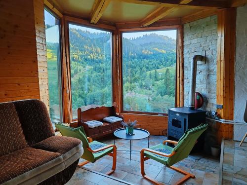 Vama Ski Chalet | Cabana cu hamac