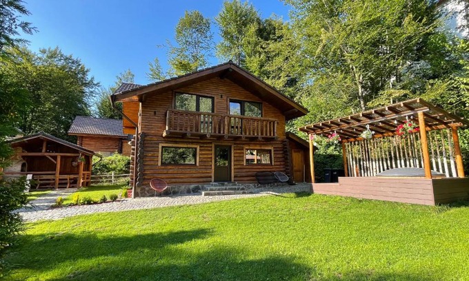 Rasnov House | Cabana din Groapa Frumoasa