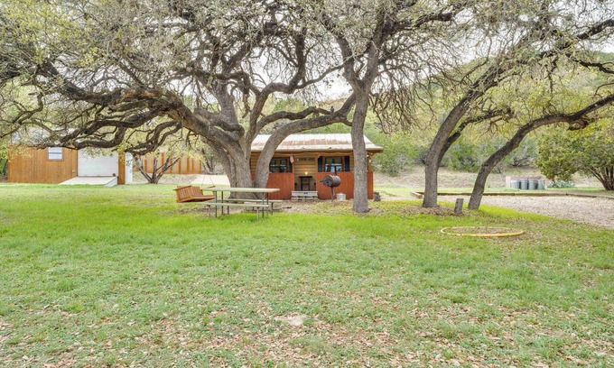 Concan Cabin | 'Cabana Luna' Cabin w/Deck, Swing & Fire Pit!