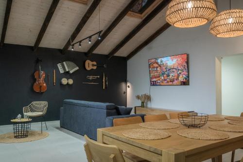 Recea House | Cabana Rapsodia