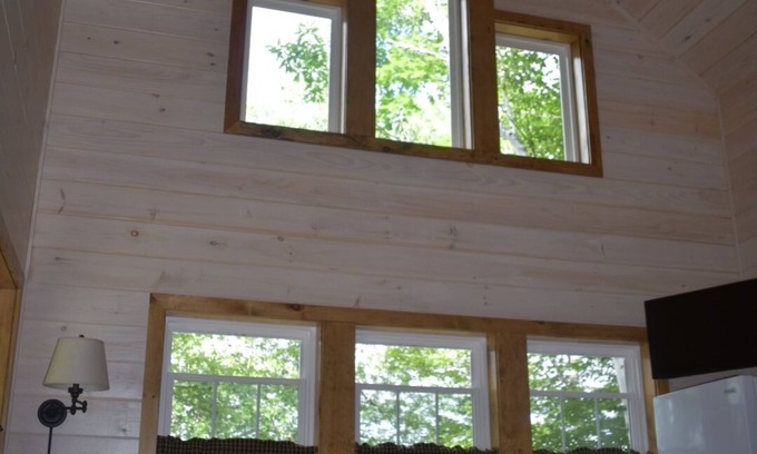 Northeast Somerset House | Cabin #1 Black Bear