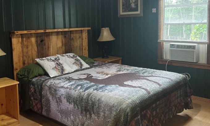 Steelville Cabin | Cabin 1 on Meramec River