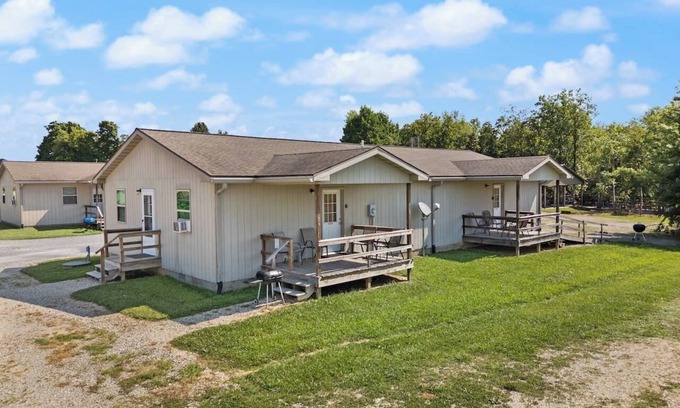 Eckerty House | Cabin 10 The Village @ Patoka Lake