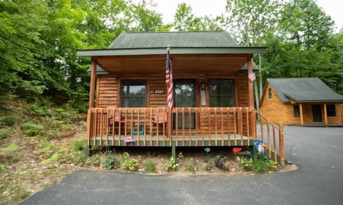 Gaylord House | Cabin 2327 - Quiet Log Cabin within Private Resort