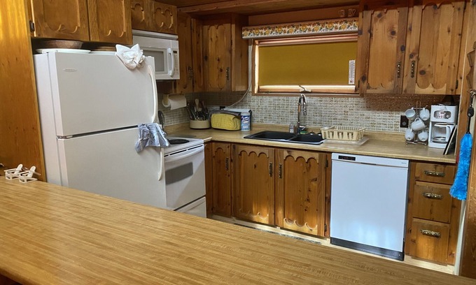 East Kootenay Cabin | Cabin for rent in terravista bcnSoak up the sun and sand making memories.