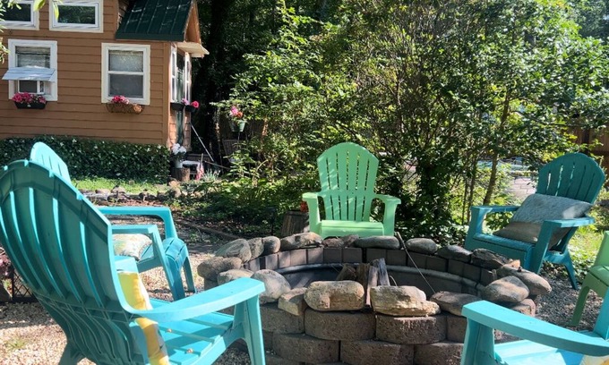 Sapphire Cabin | Cabin Hottub Wood Mini Recharging Mountain getaway Firepit Hiking waterfalls