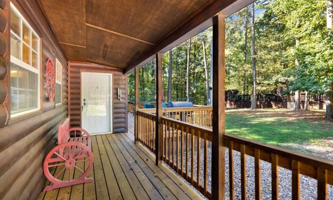 Broken Bow Cabin | Cabin in Hochatown with Hot Tub - Close to everything!