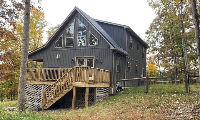Huntingdon House | Cabin Luxary Near Raystown Lake in Peaceful Wooded Area