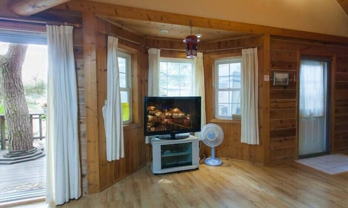 Dunnae Condo | Cabin Town Pension