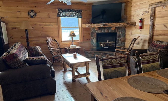 Dubois Cabin | Cabin with a View * Yellowstone/National Forest