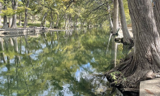 Hunt House | Cabin with wonderful view and Private River Access