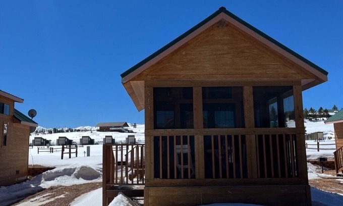 Mammoth Creek Cabin | Cabins by Panguitch Lake: Where Rustic Charm Meets Amazing Fishing!