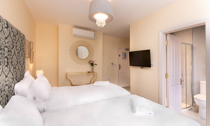 Salisbury Bed & Breakfast | Caboose