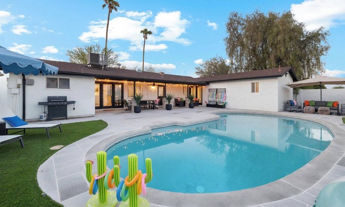 New Papago Parkway House | Cactus Bloom Villa - Spacious 5BR near Old Town Scottsdale with Private Pool