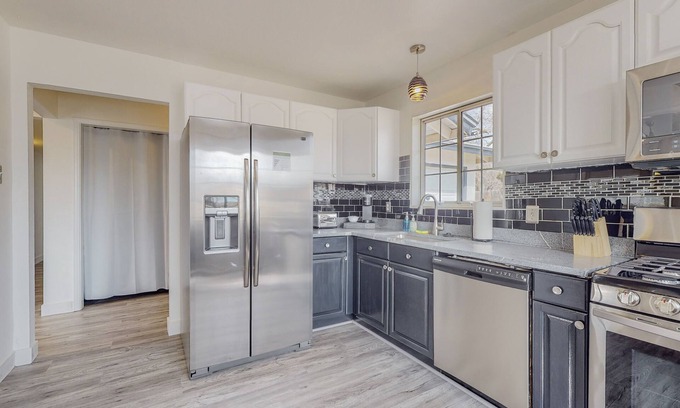 Northeast Heights House | Cactus Hills, Mountain View and Hiking Nearby