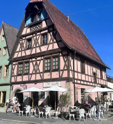 Rothenburg Old Town Apartment | Cafe einzigARTig