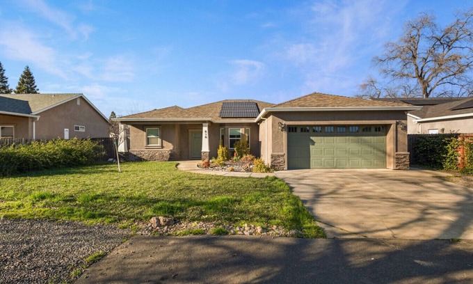 Chico Apartment | Cal King Hi-tech Vaca Pool Home | Ideal 4 Families